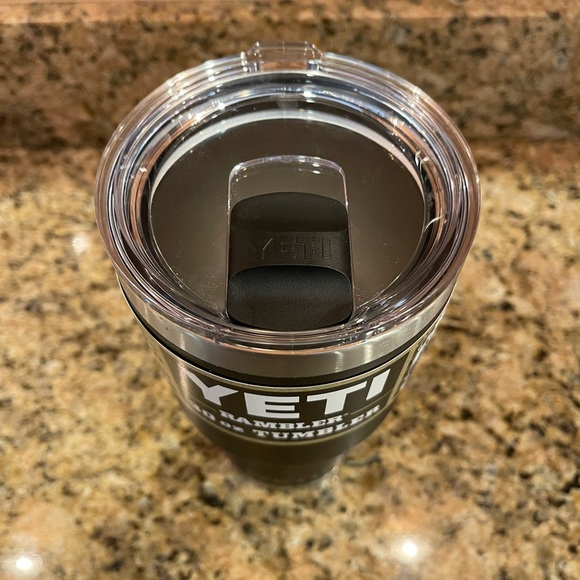YETI Rambler 30 oz Tumbler in Black - Picture 5 of 6